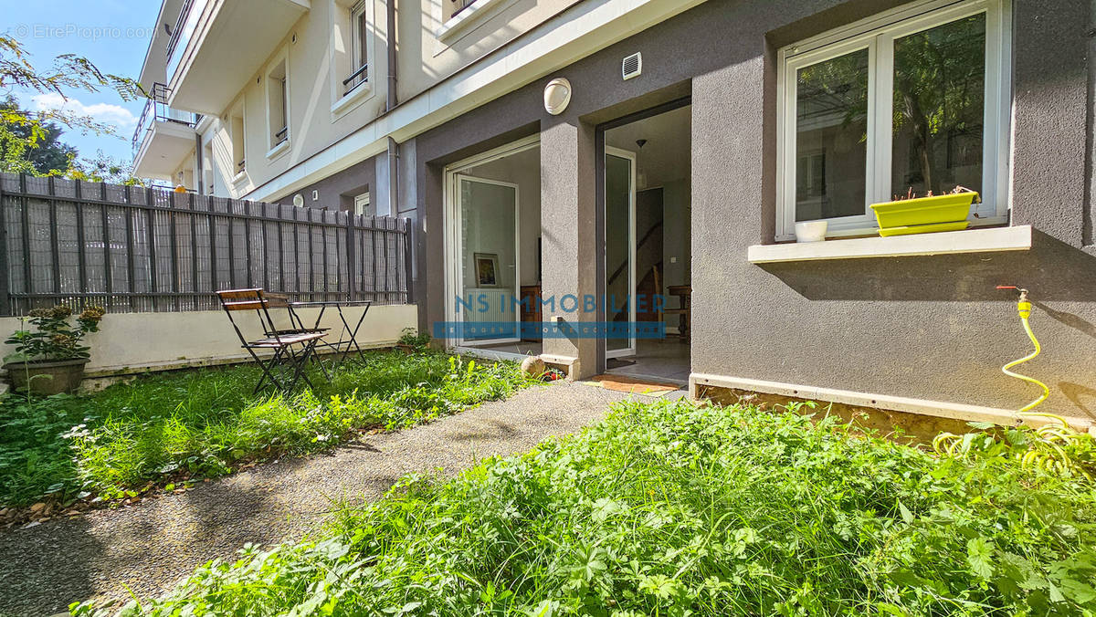 Appartement à SARTROUVILLE