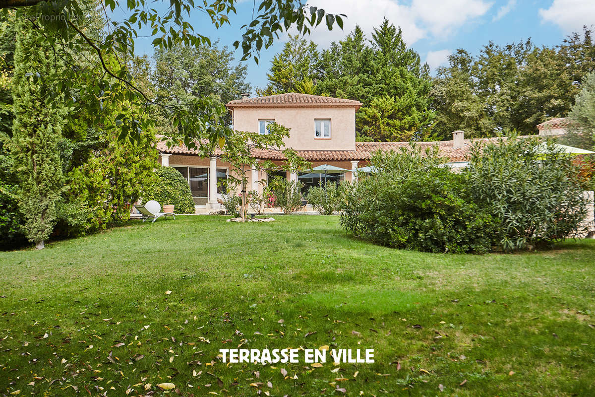 Maison à AIX-EN-PROVENCE