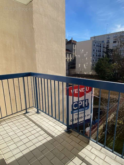 Appartement à PARIS-19E