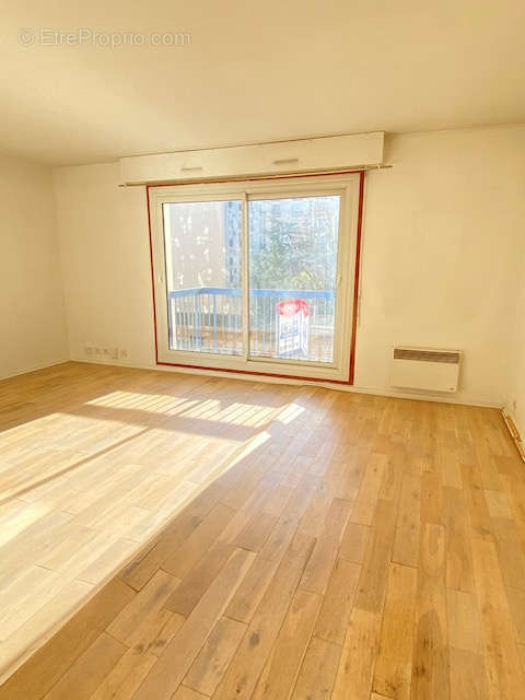 Appartement à PARIS-19E