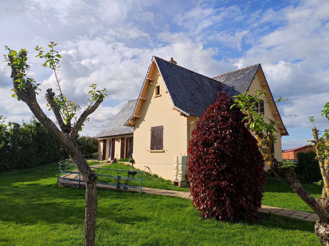 Maison à SAINVILLE