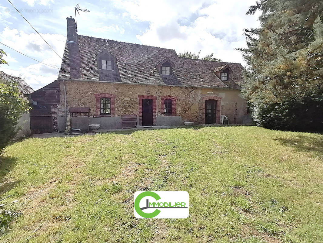 Maison à SEMUR-EN-VALLON