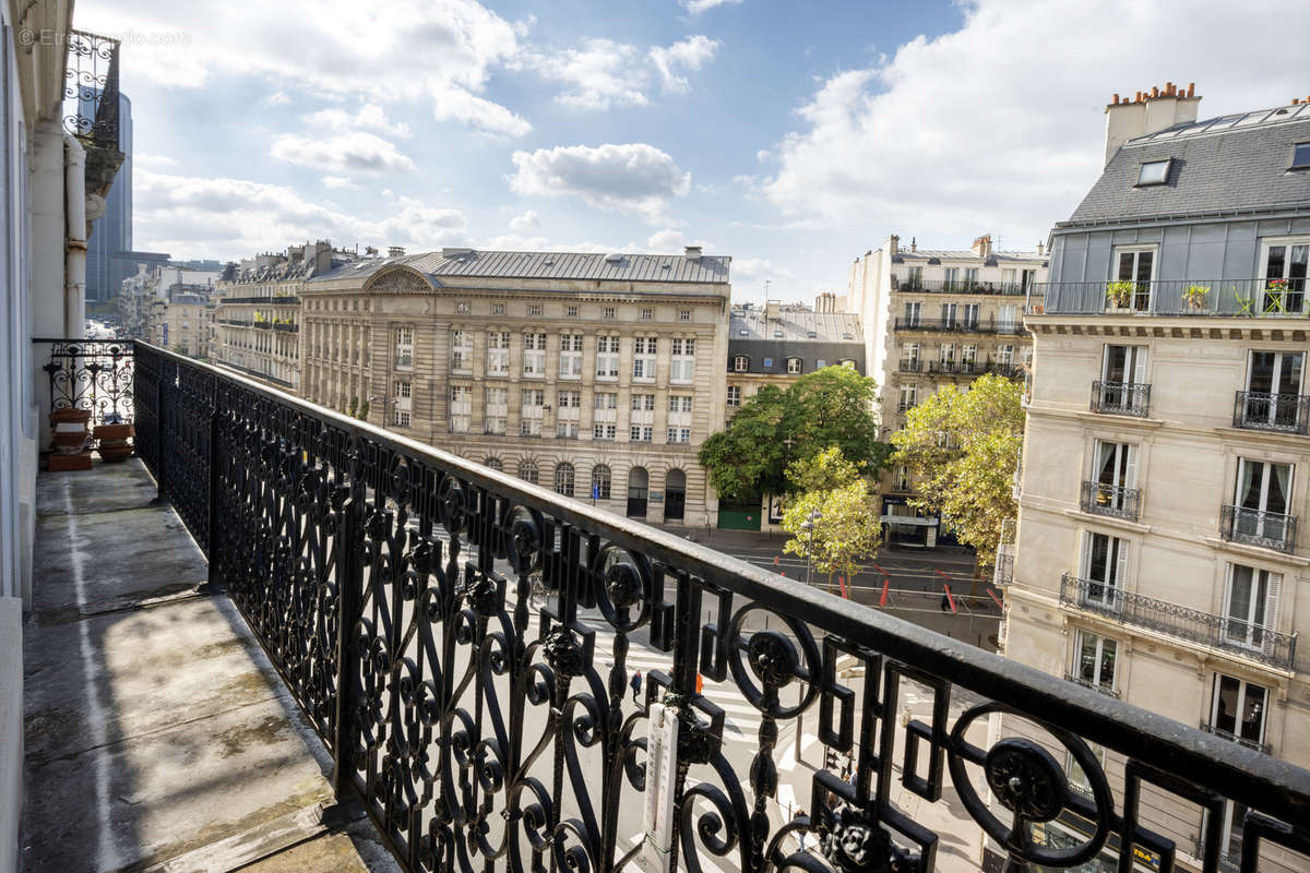 Appartement à PARIS-6E