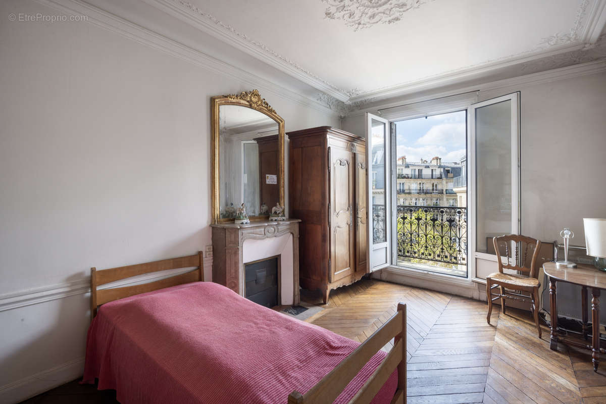 Appartement à PARIS-6E