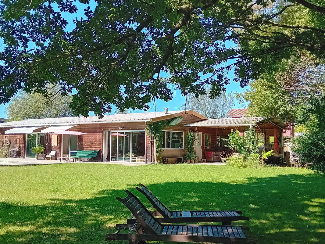 Maison à SAUBRIGUES