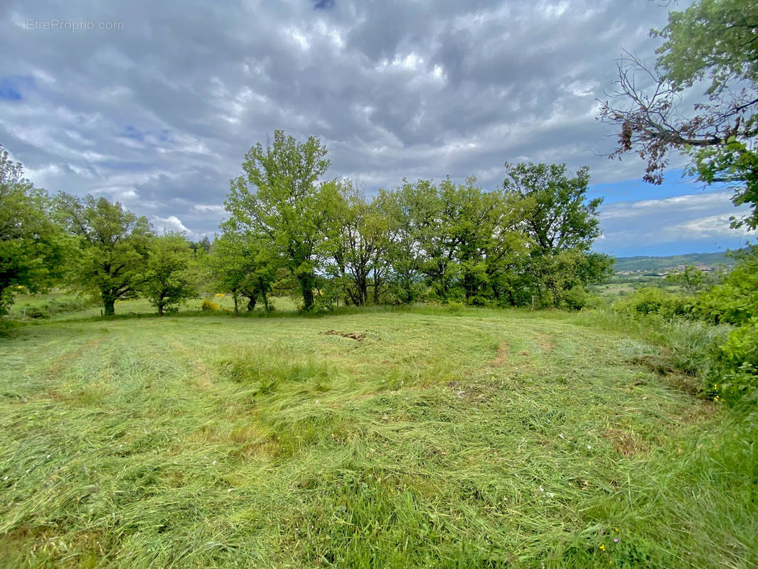 Terrain à PREAUX