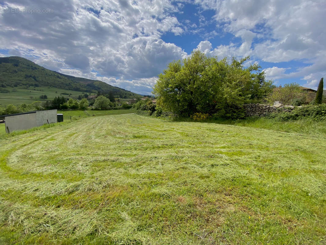 Terrain à PREAUX