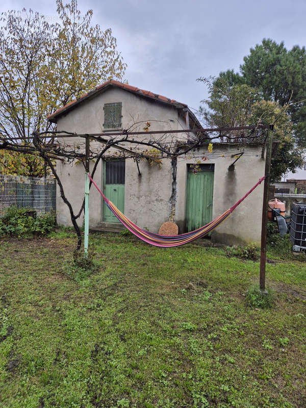 Appartement à LES SALLES-DU-GARDON