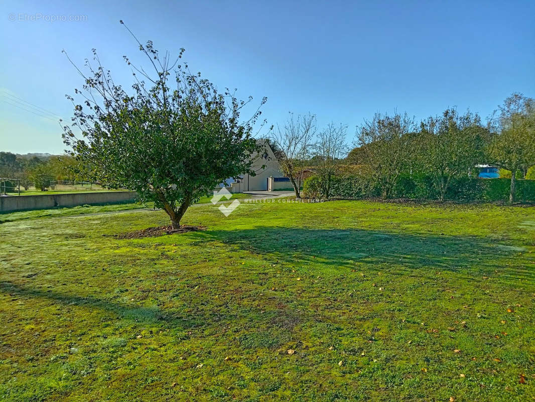 Maison à LE HAUT-CORLAY