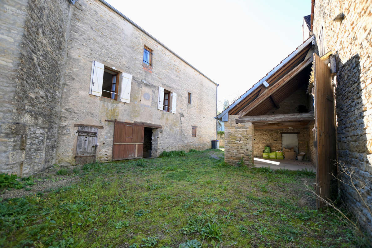 Maison à SAINT-PERE