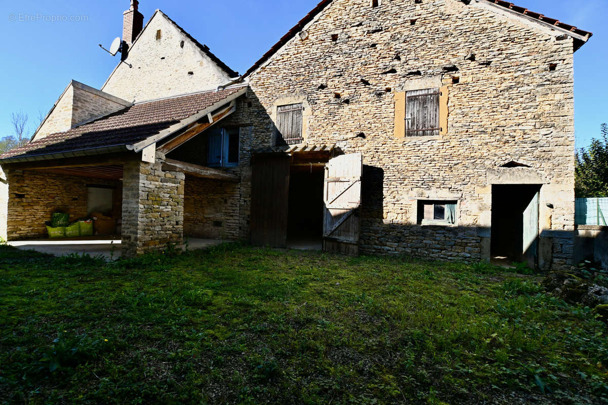 Maison à SAINT-PERE