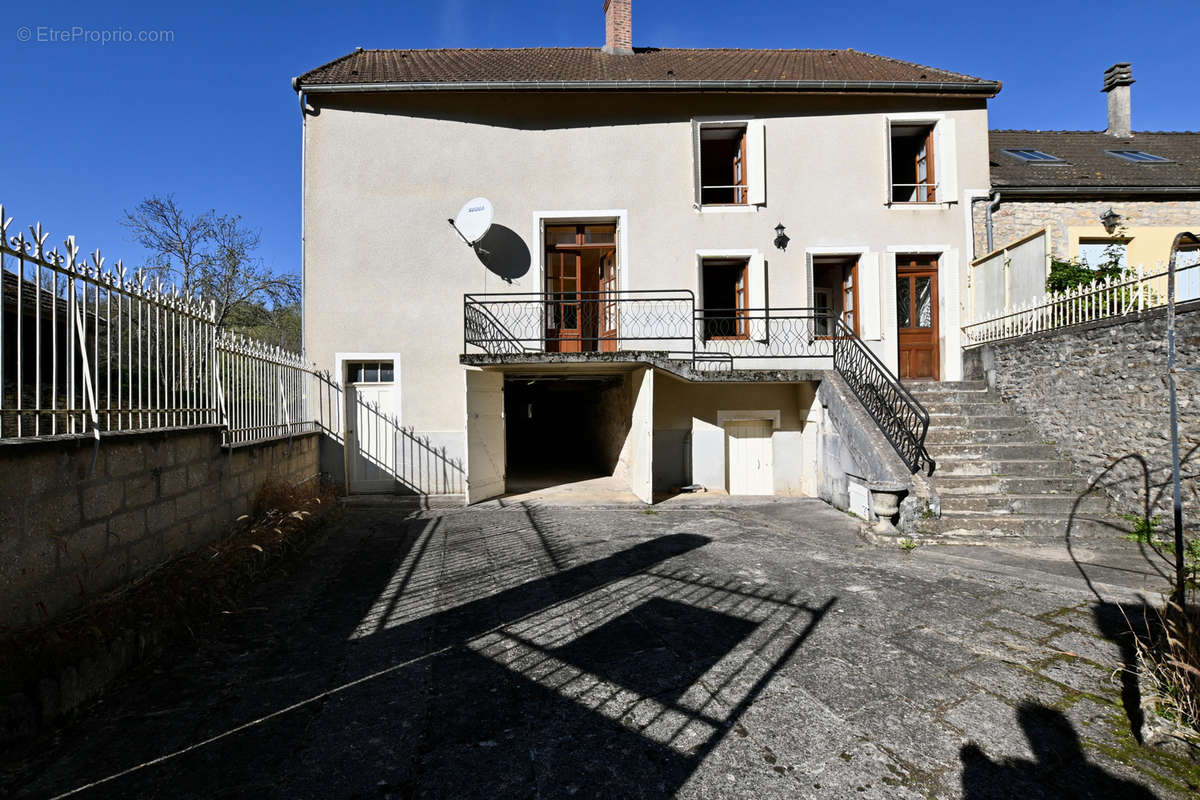 Maison à SAINT-PERE