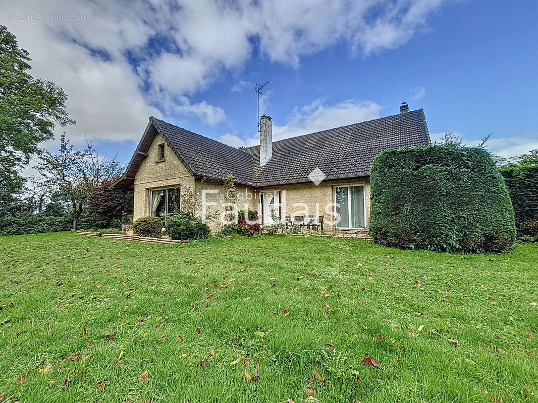 Maison à SAINT-ANDRE-DE-L&#039;EPINE