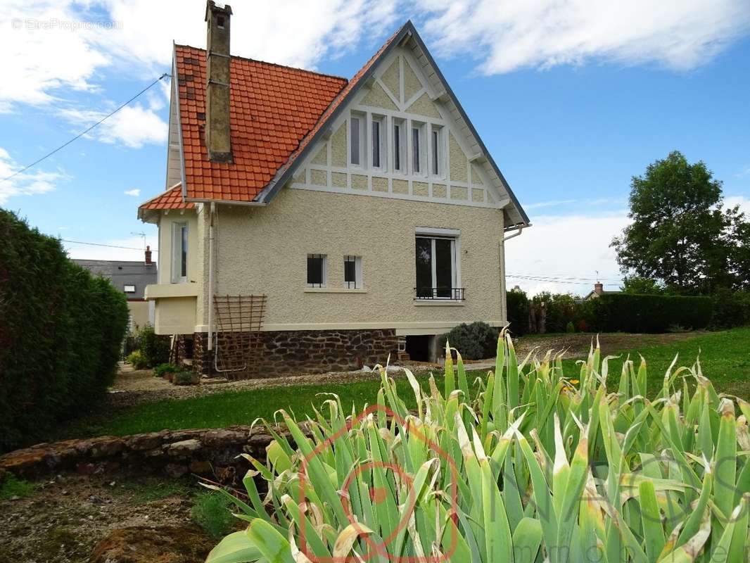 Maison à VAILLY-SUR-SAULDRE