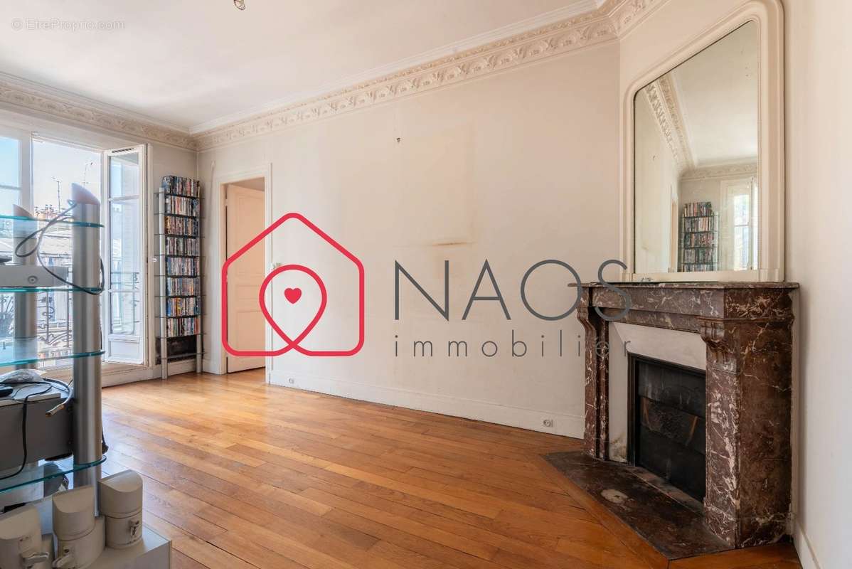 Appartement à PARIS-15E