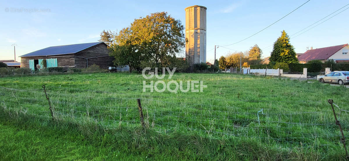 Terrain à COMBLES