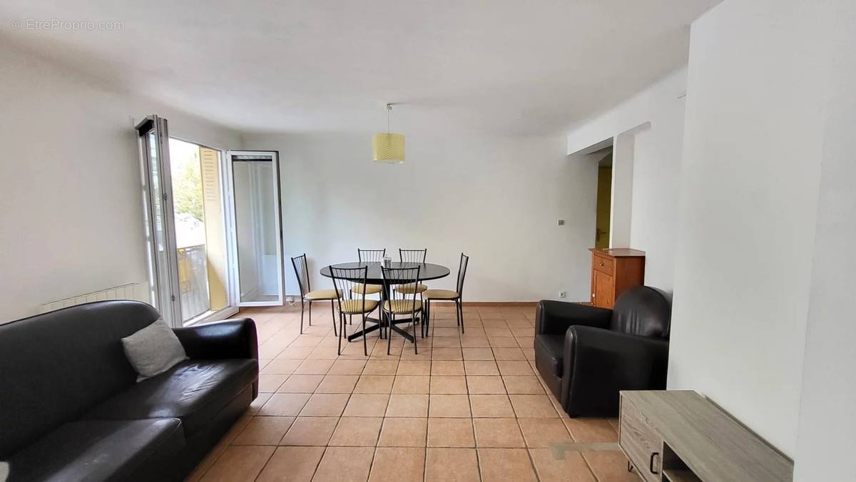 Appartement à MARSEILLE-10E