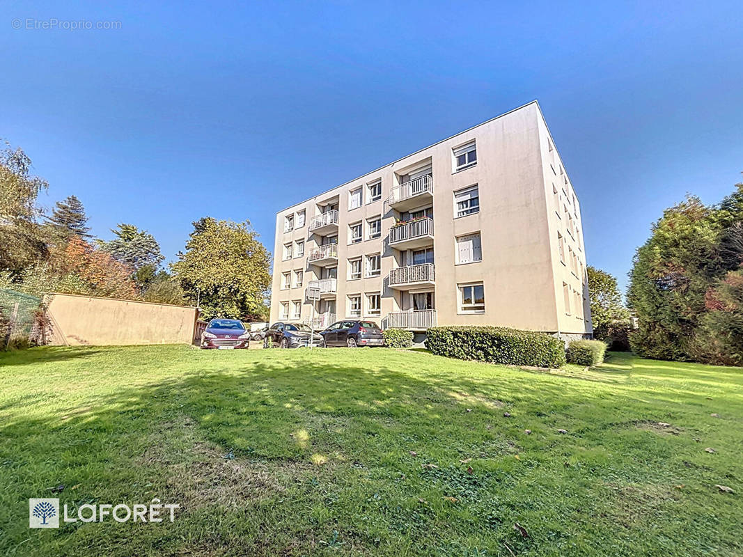 Appartement à MONT-SAINT-AIGNAN