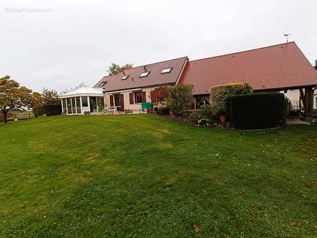 Maison à SORIGNY