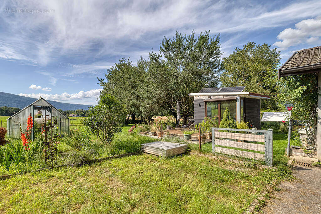 Appartement à SAINT-JORIOZ