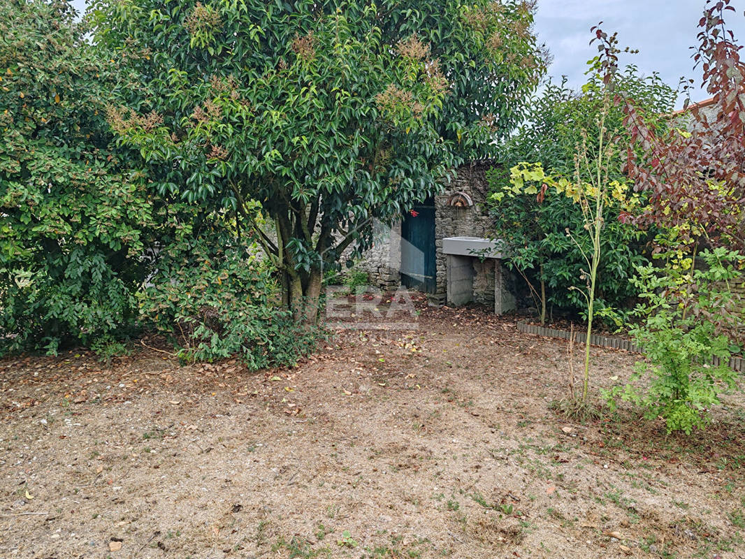 Terrain à SAINT-OUEN-D&#039;AUNIS