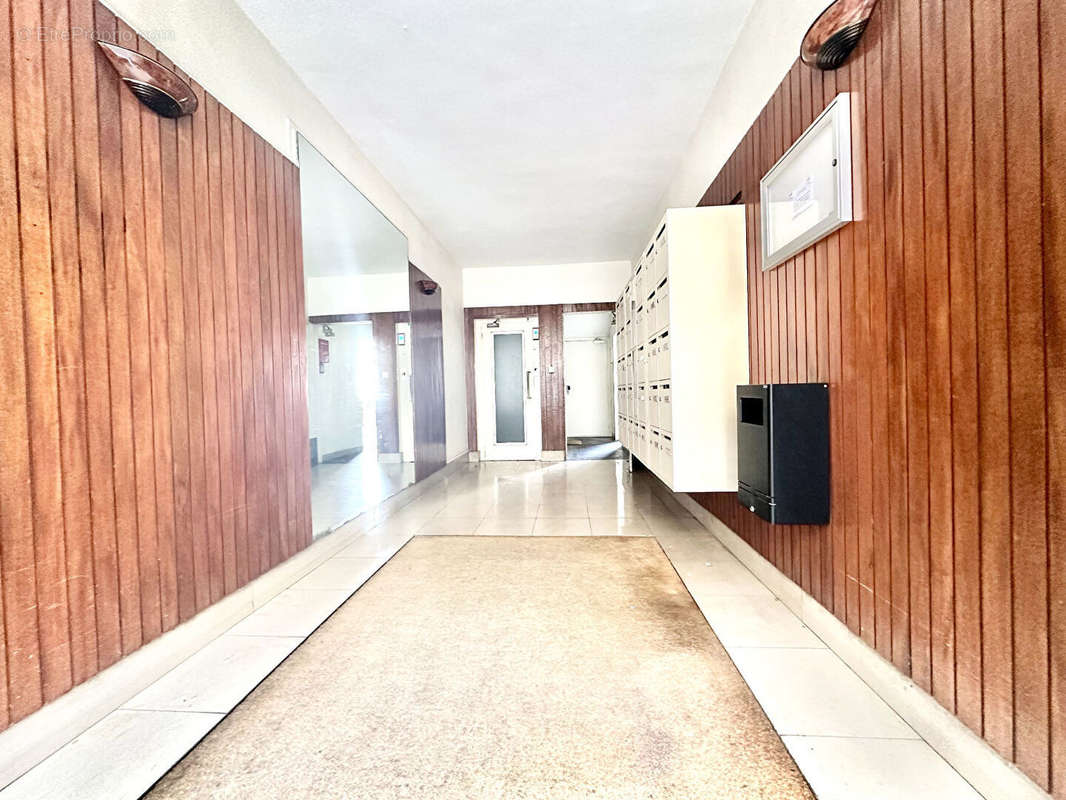 Appartement à PARIS-19E