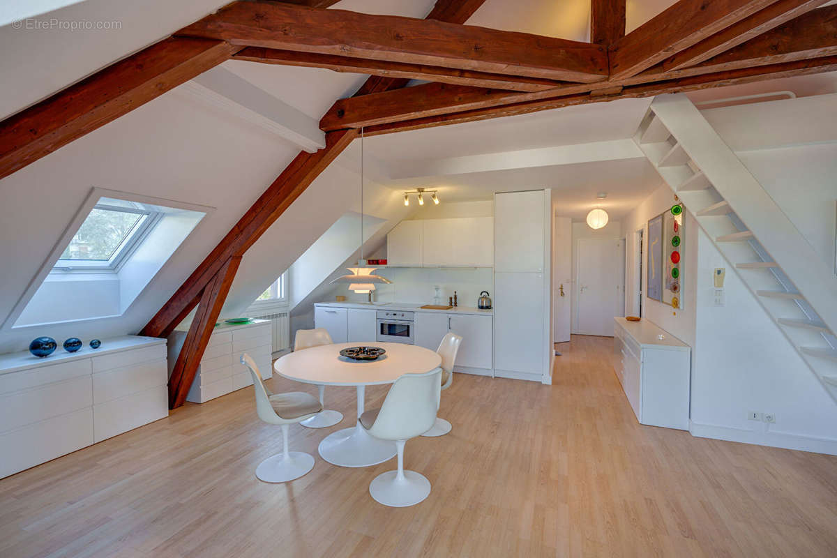 Appartement à EVIAN-LES-BAINS