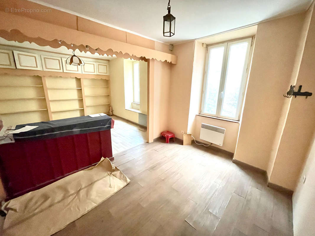 Appartement à SALINS-LES-BAINS