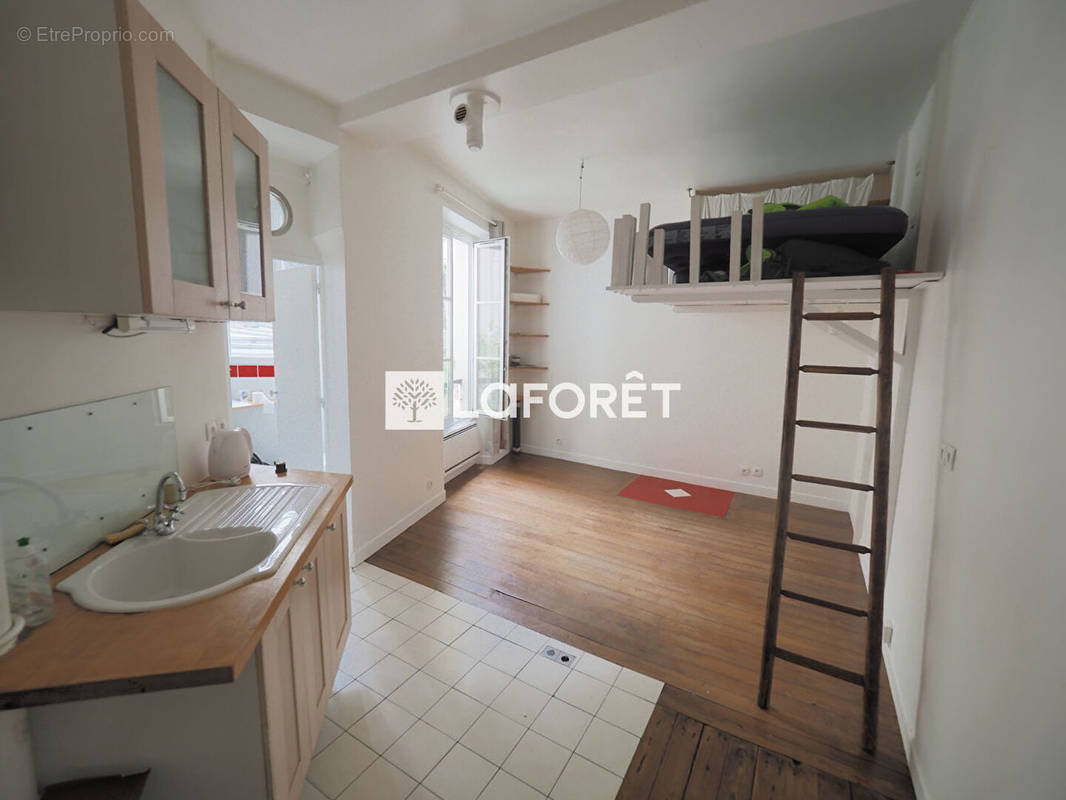 Appartement à PARIS-20E