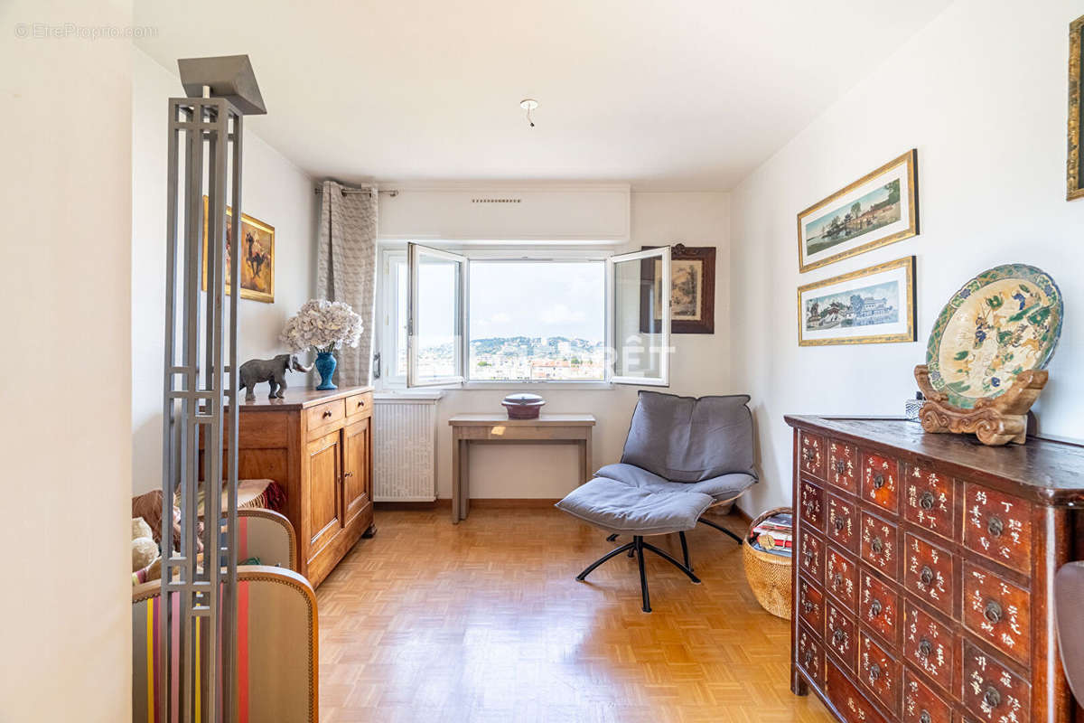 Appartement à MARSEILLE-9E