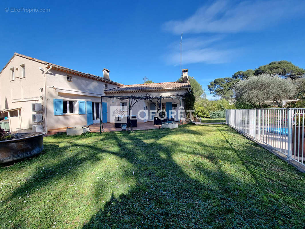 Maison à MOUGINS