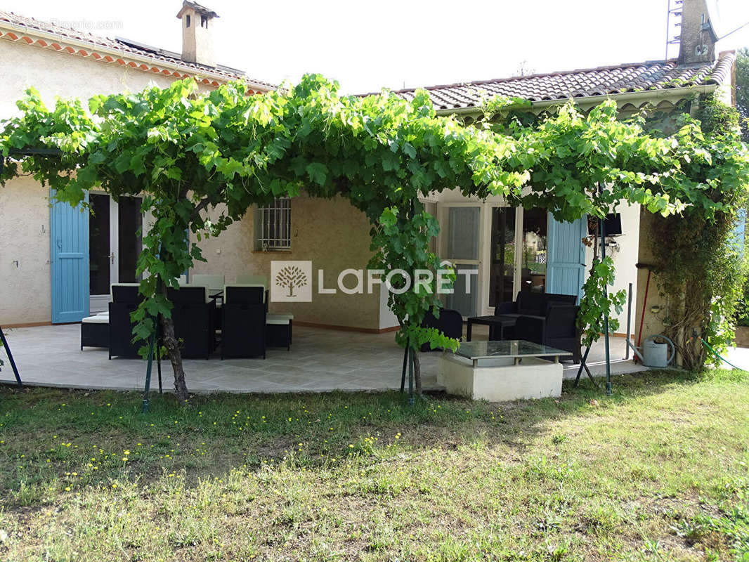 Maison à MOUGINS