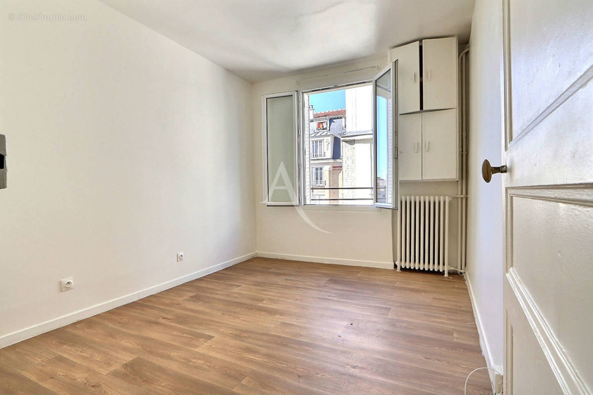 Appartement à AUBERVILLIERS