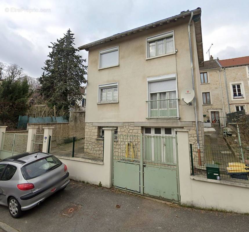 Maison à GAILLON-SUR-MONTCIENT