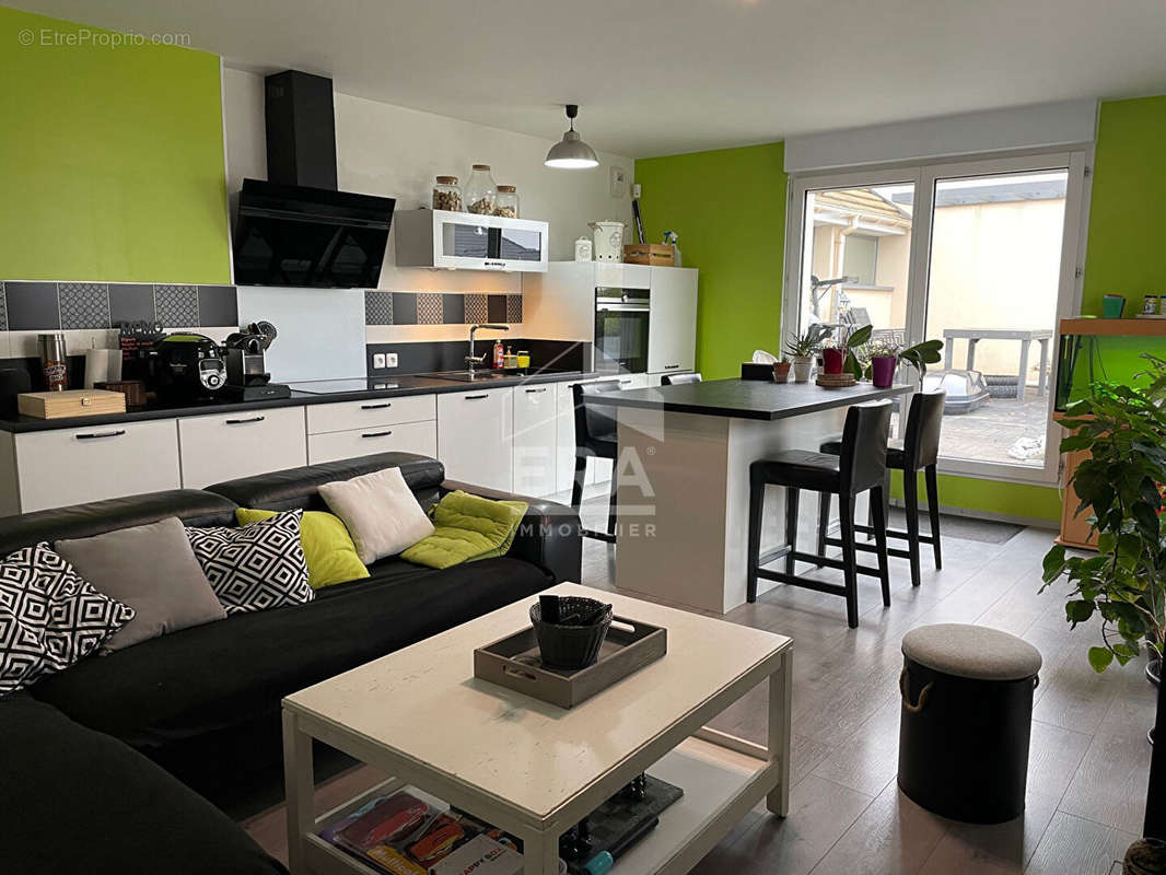 Appartement à SAINT-PIERRE-DU-PERRAY