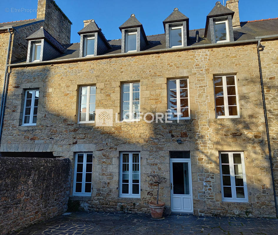 Maison à GUINGAMP