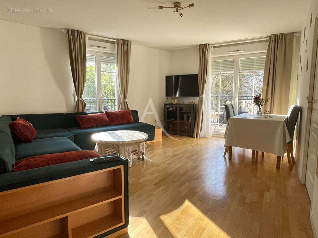 Appartement à LE PLESSIS-ROBINSON