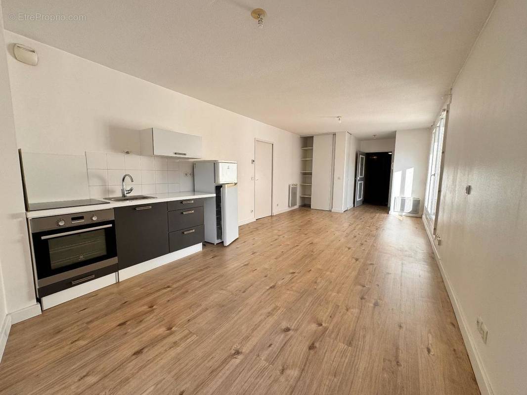   - Appartement à VILLEURBANNE