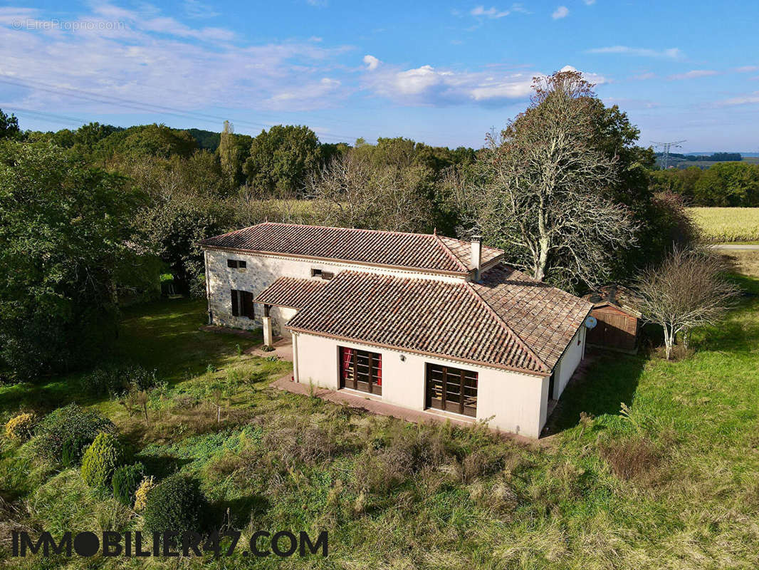 Maison à PRAYSSAS