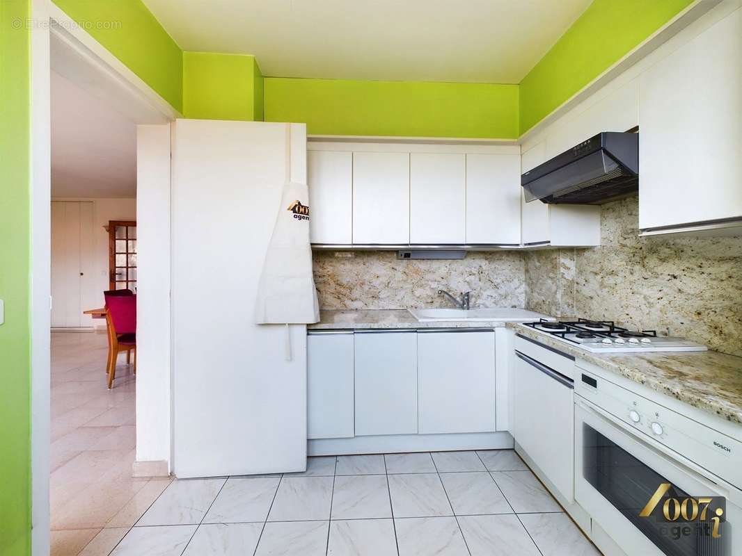 Cuisine - Appartement à CHAMBERY