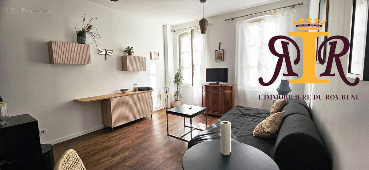 Appartement à MARSEILLE-2E