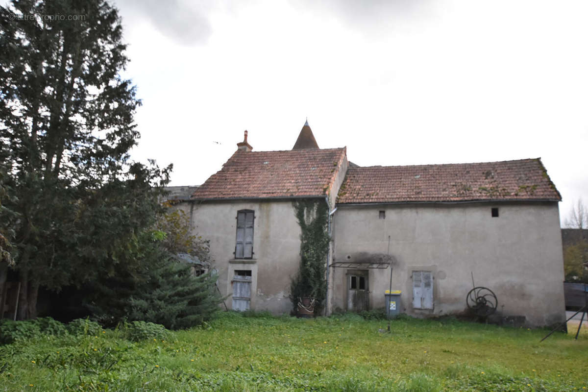 Maison à TREZELLES