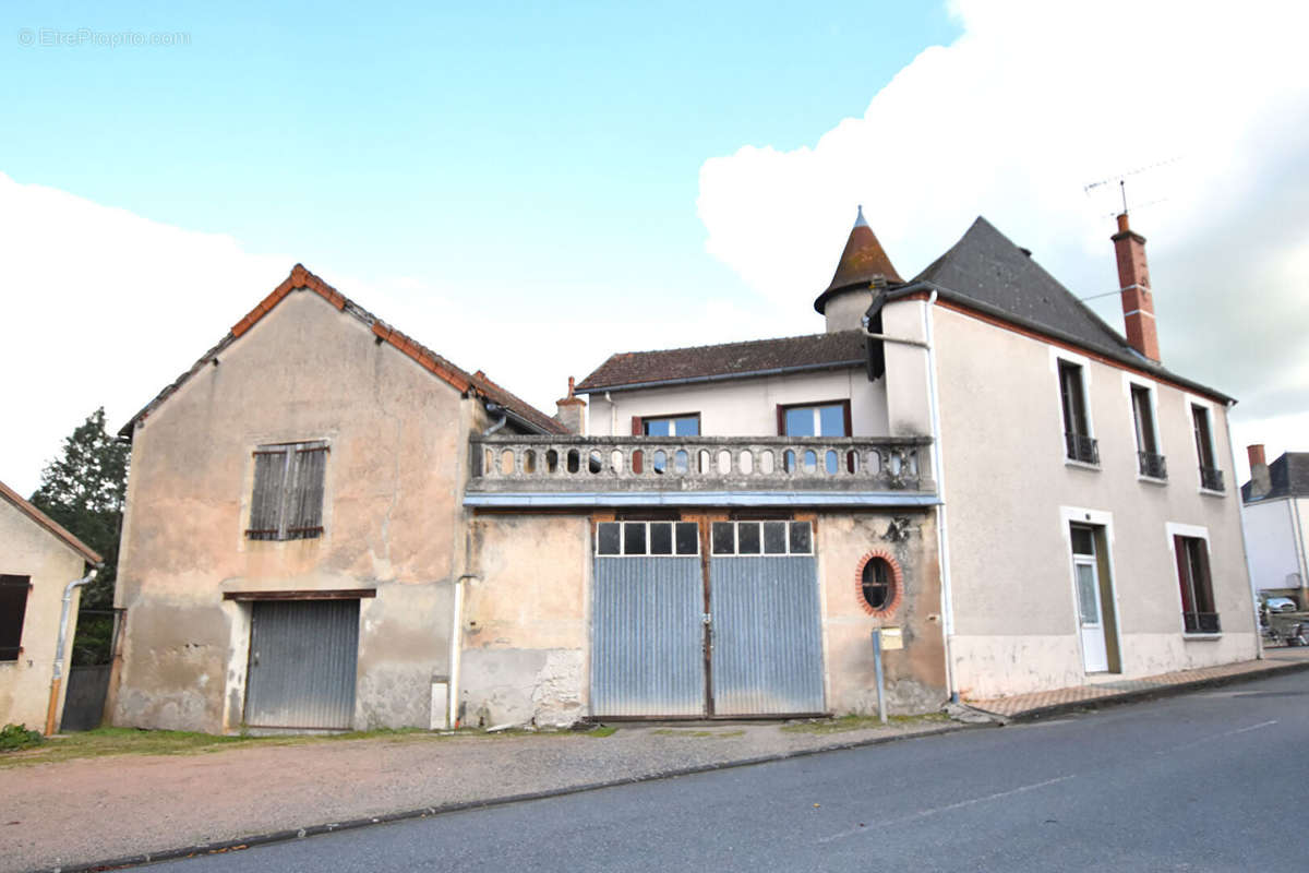 Maison à TREZELLES