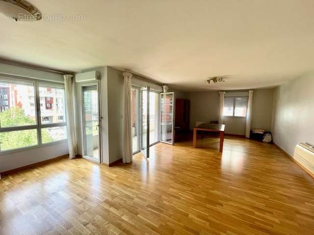   - Appartement à TOULOUSE