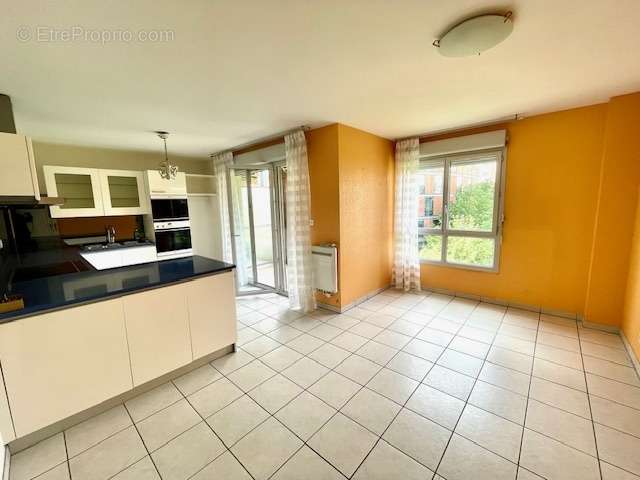   - Appartement à TOULOUSE