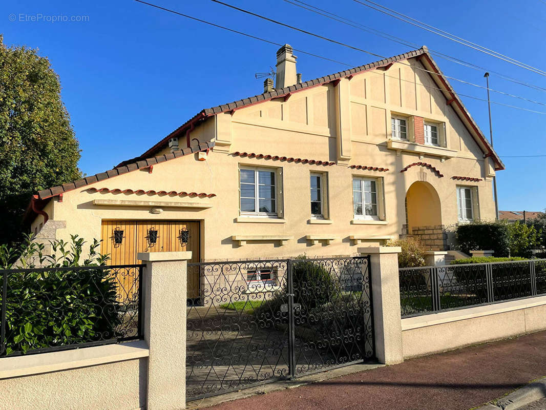 Maison à EAUBONNE