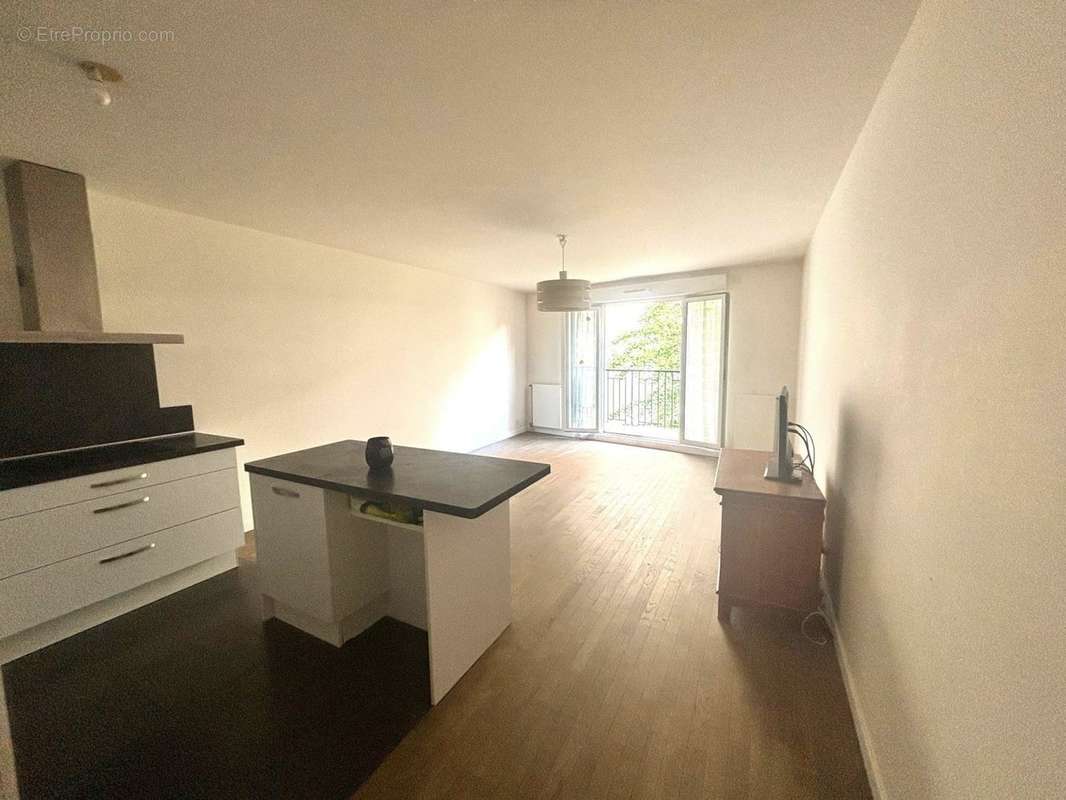 Appartement à MONTROUGE