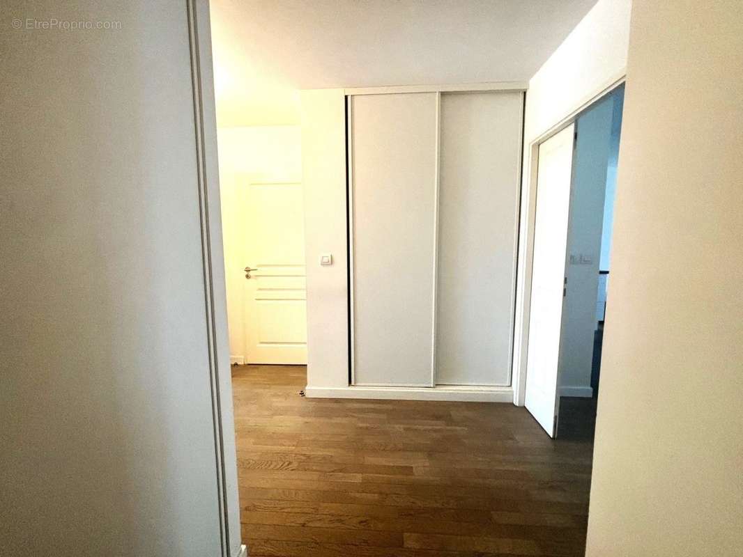 Appartement à MONTROUGE