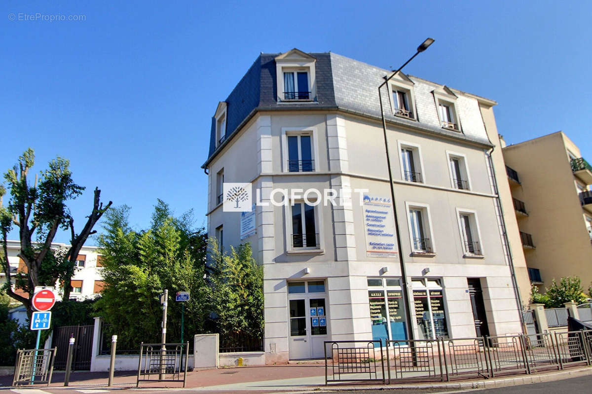 Appartement à SURESNES