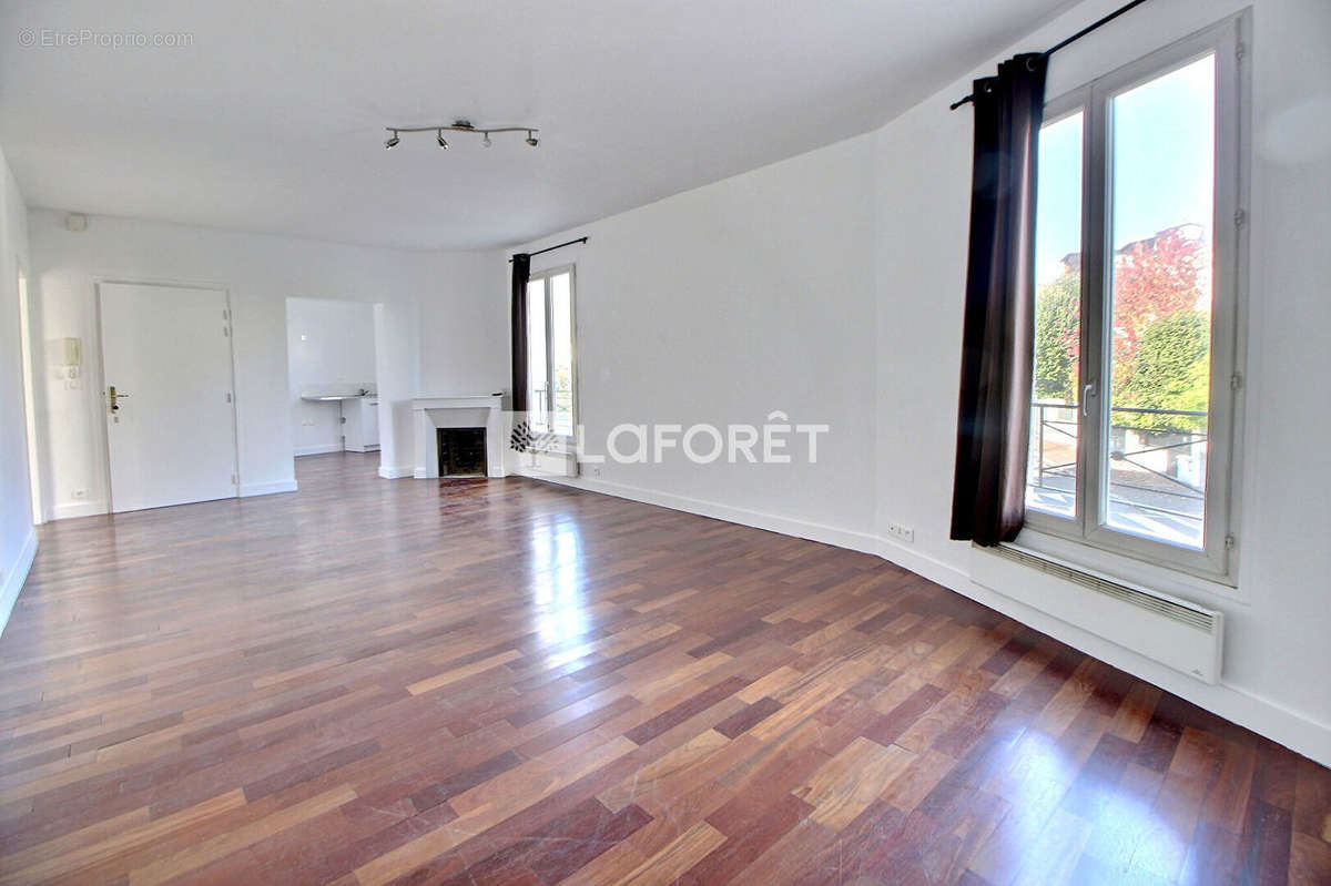 Appartement à SURESNES